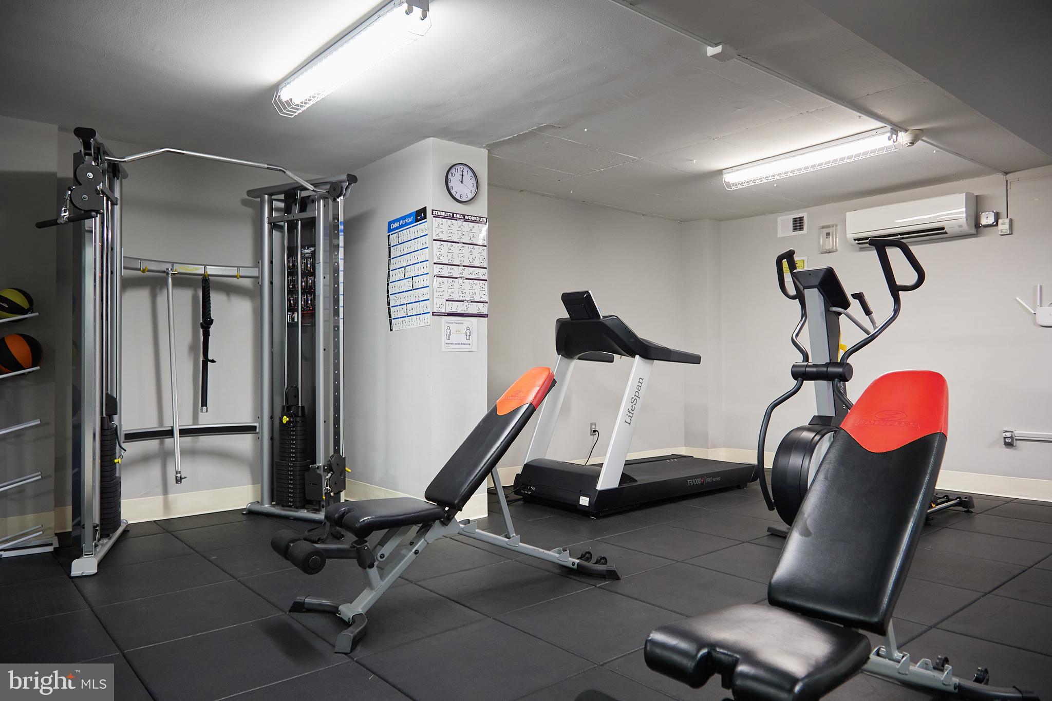 4000 Tunlaw Road Northwest, Unit 417 Washington, DC 20007 - Photo 10 of 21