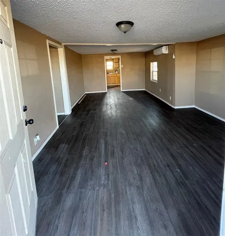 $995 | 804 South Lincoln Avenue, Odessa, TX 79761