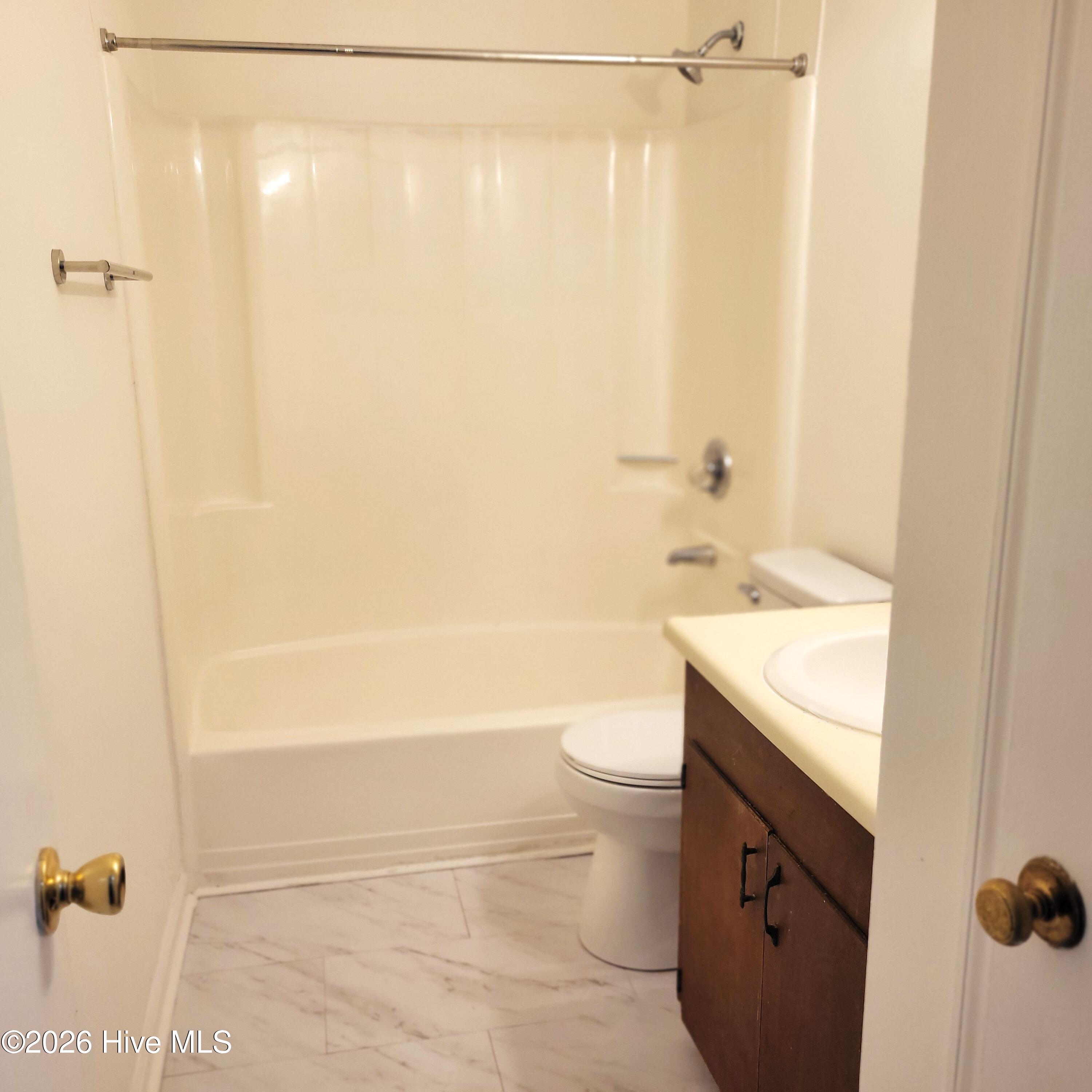 607 Longleaf Road, Unit B Aberdeen, NC 28315 - Photo 10 of 23