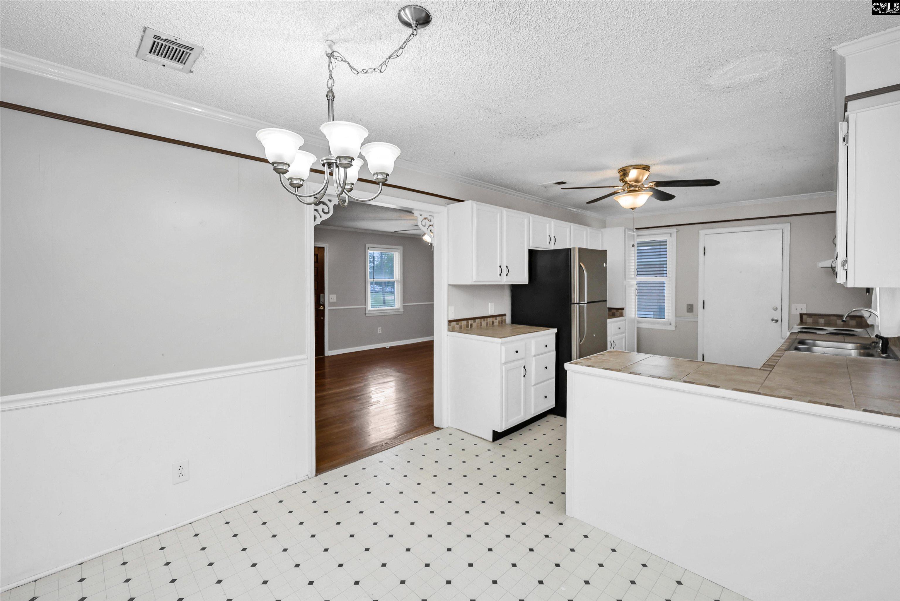 1816 Dunbar Road Cayce, SC 29033 - Photo 8 of 32 Gallery Image 8