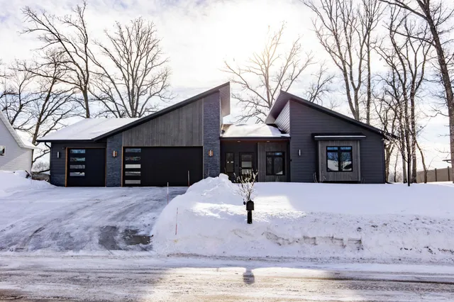 $565,000 | 1885 Aspen Drive, Detroit Lakes, MN 56501