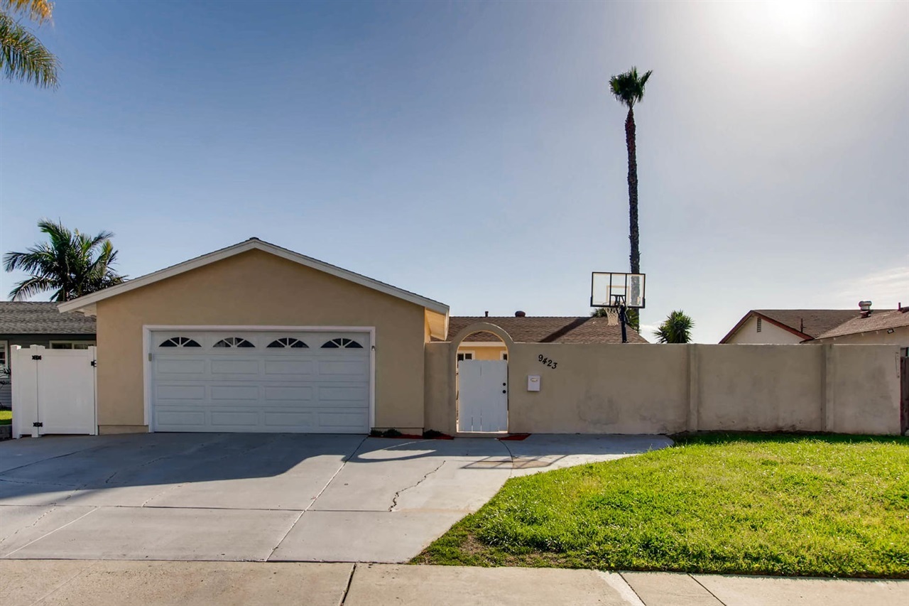 9423 Lake Canyon Road Santee, CA 92071 - Photo 4 of 25