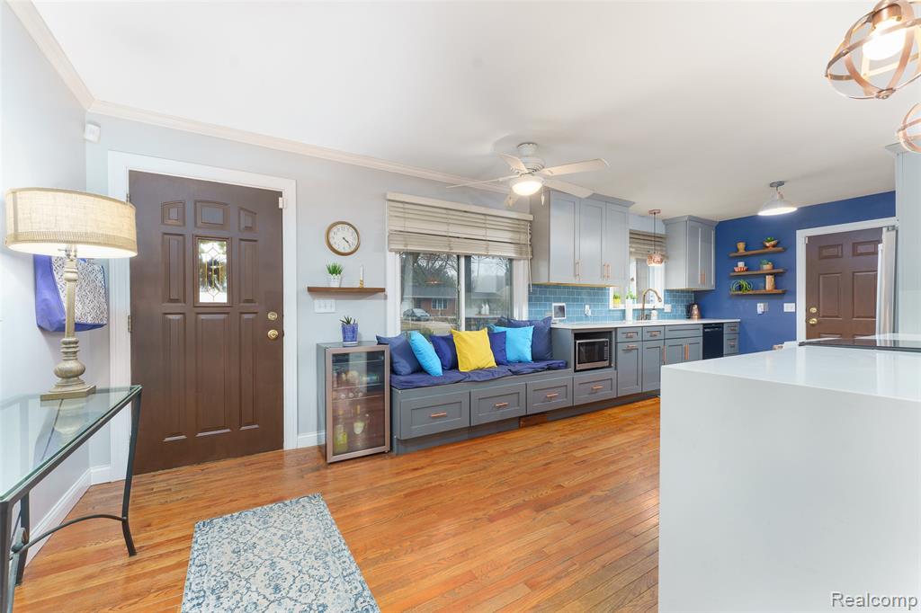 1920 Byrnes Road Lansing, MI 48906 - Photo 2 of 36 Gallery Image 2