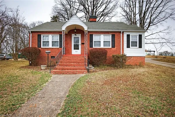 $155,000 | 210 South Hundley Drive, Eden, NC 27288