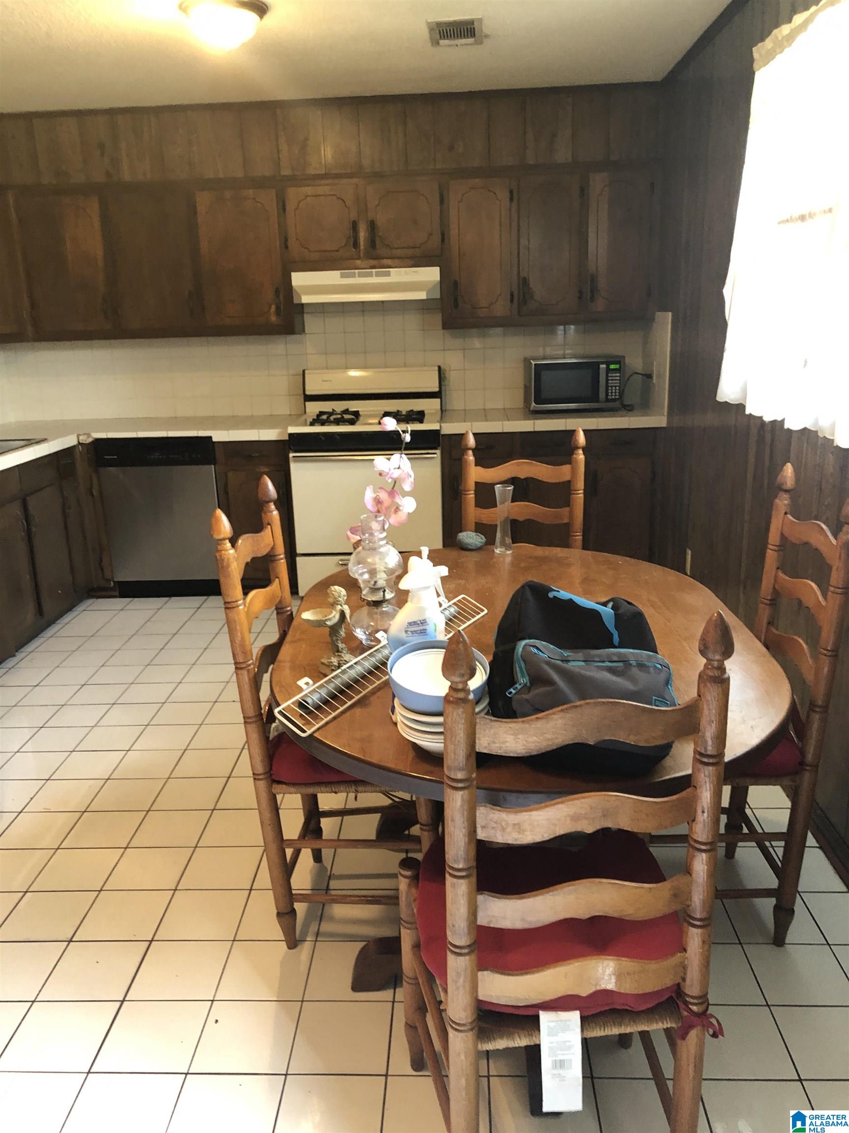 439 County Road 230 Clanton, AL 35045 - Photo 11 of 22