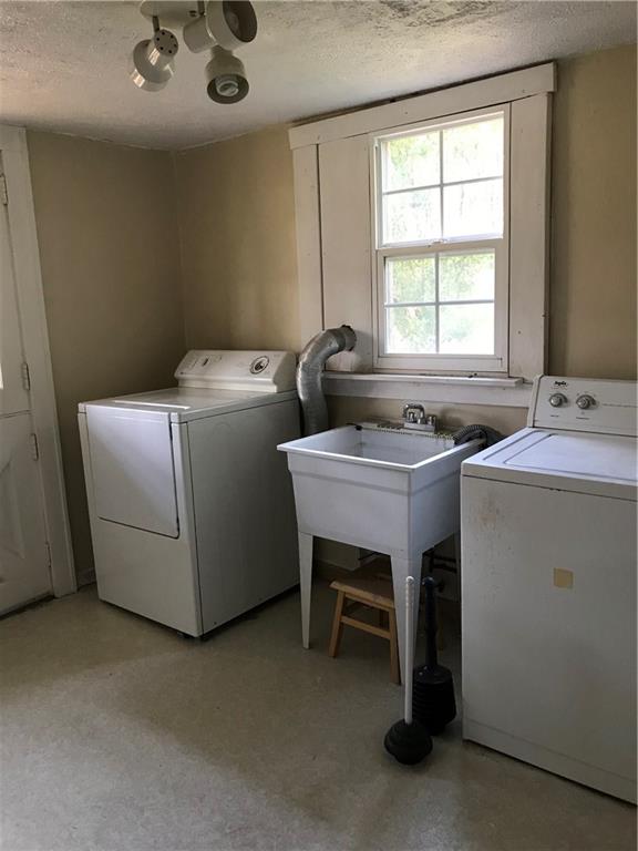38 Forest Road Ambridge, PA 15003 - Photo 16 of 23 Laundry room