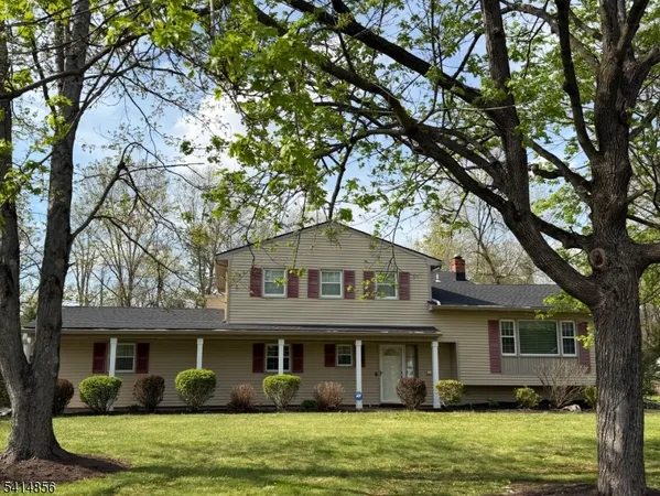 $1,049,000 | 61 Queen Anne Drive, Bernards, NJ 07920