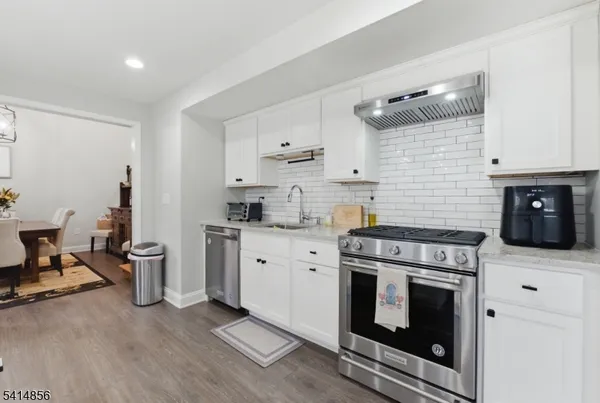 $1,049,000 | 61 Queen Anne Drive, Bernards, NJ 07920