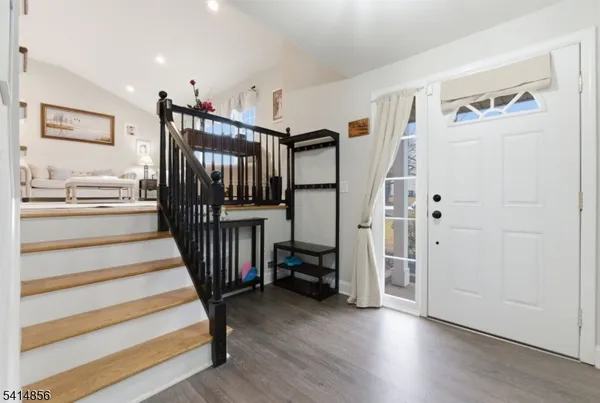 $1,049,000 | 61 Queen Anne Drive, Bernards, NJ 07920