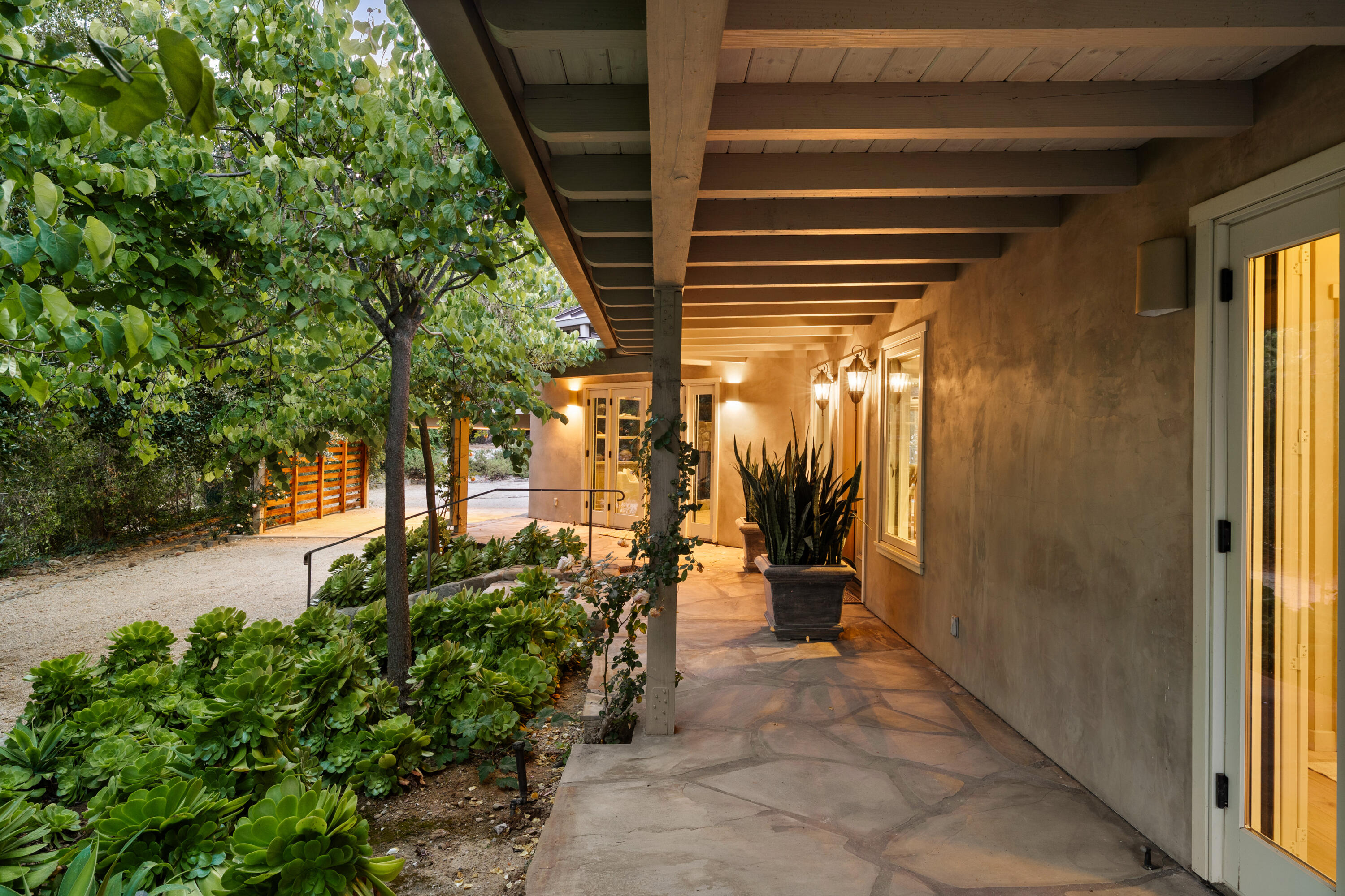 813 Country Club Road Ojai, CA 93023 - Photo 26 of 31 Twilight Porch