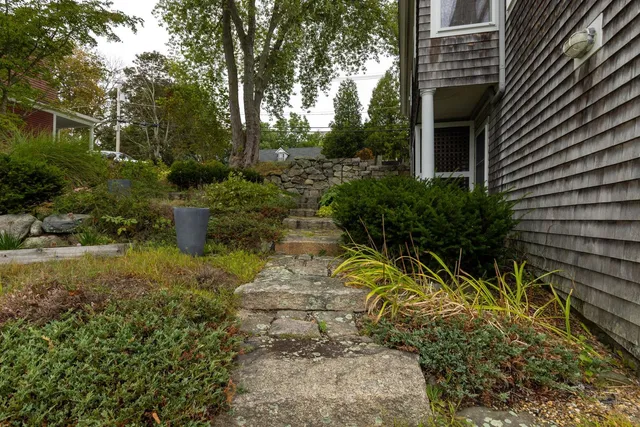 $5,000 | 148 Whipple Road, Kittery, ME 03904