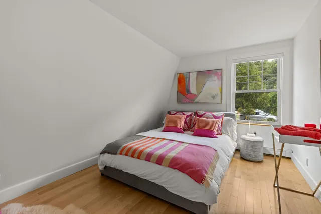 $5,000 | 148 Whipple Road, Kittery, ME 03904