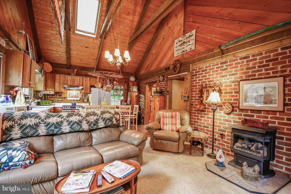 1021 Stone Road Westminster, MD 21158 - Photo 11 of 26 Interior General