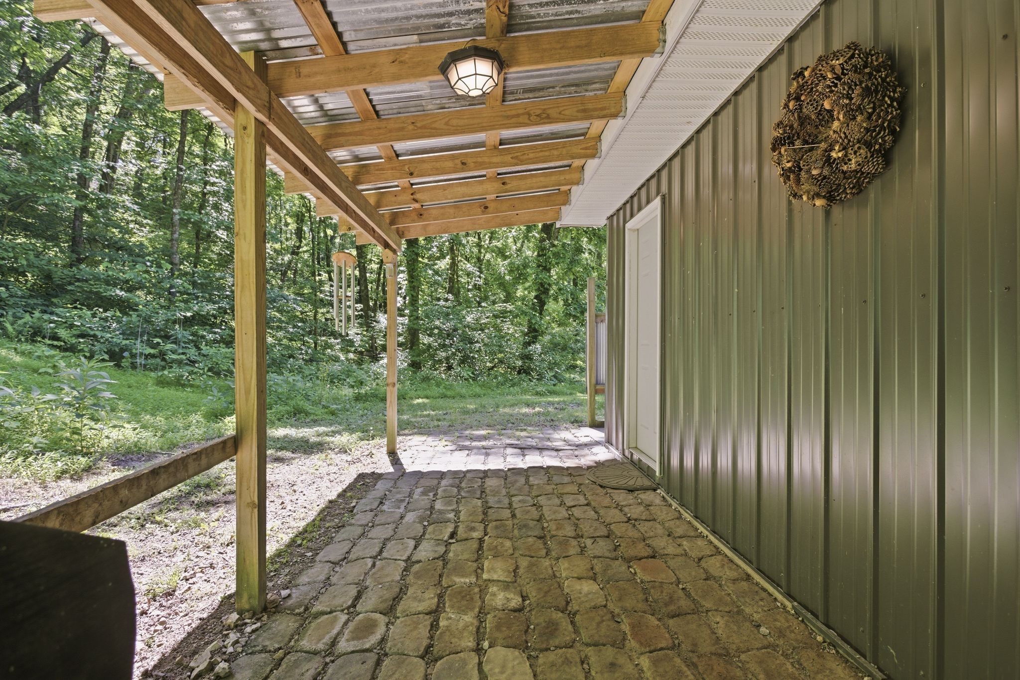2677 Pigg Schoolhouse Road Santa Fe, TN 38482 - Photo 20 of 35 a view of a porch