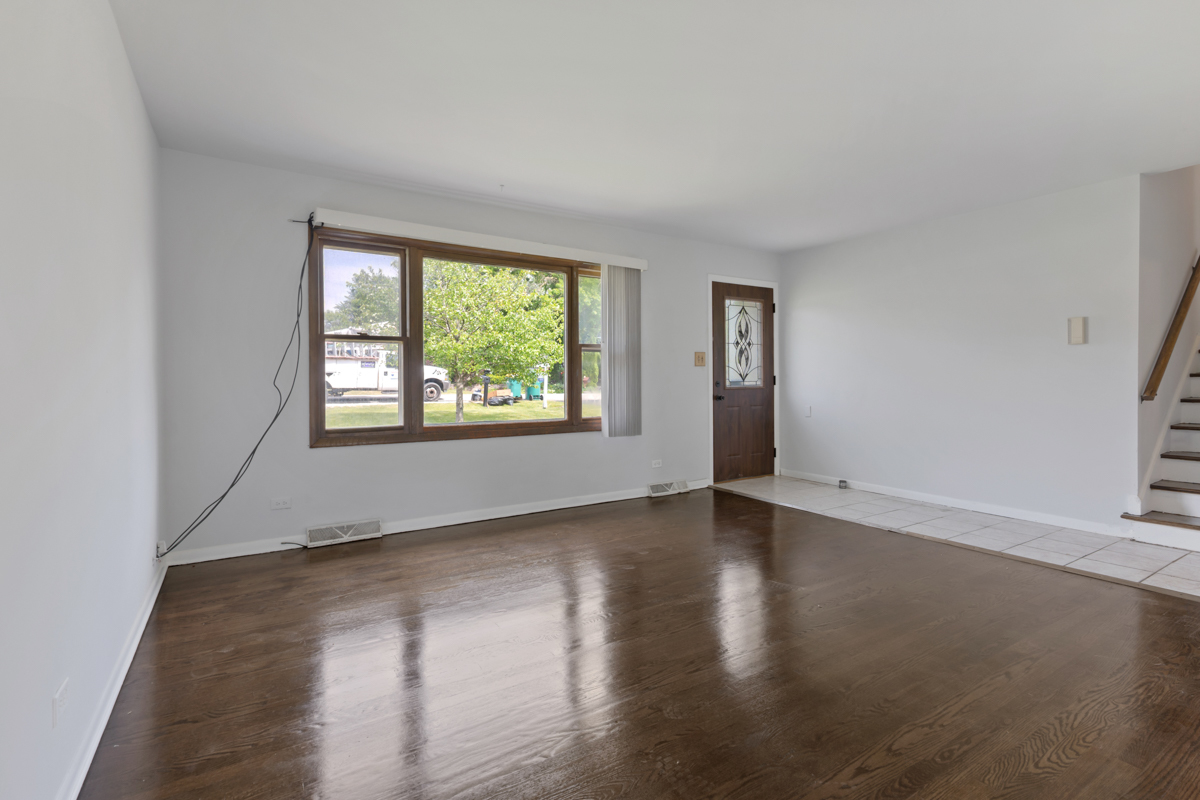 N080 Prince Crossing Road West Chicago, IL 60185 - Photo 4 of 30