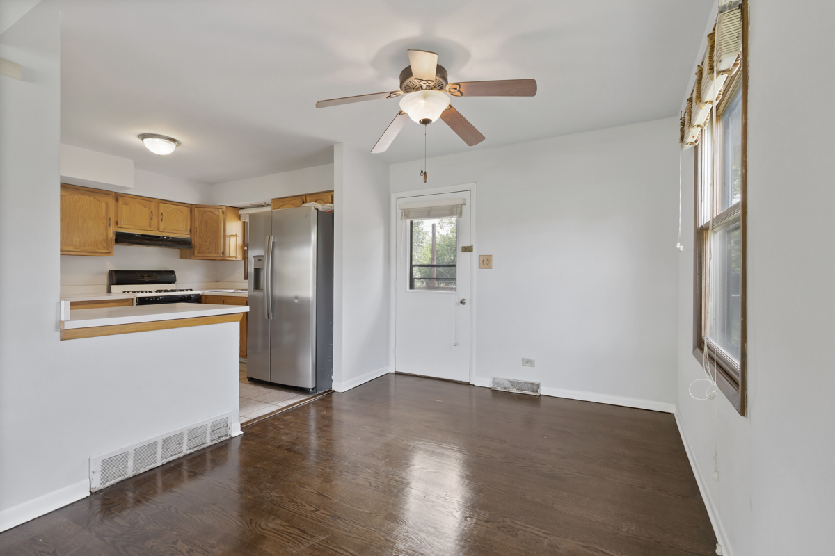 N080 Prince Crossing Road West Chicago, IL 60185 - Photo 7 of 30