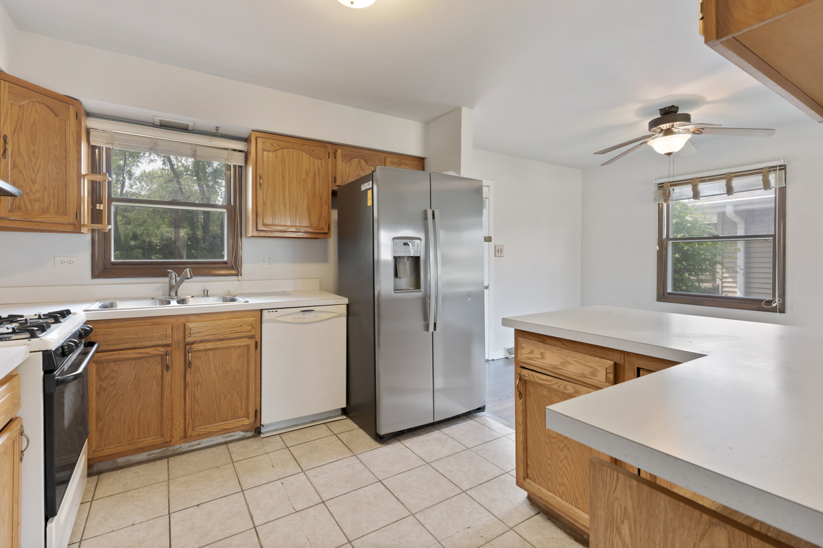 N080 Prince Crossing Road West Chicago, IL 60185 - Photo 10 of 30