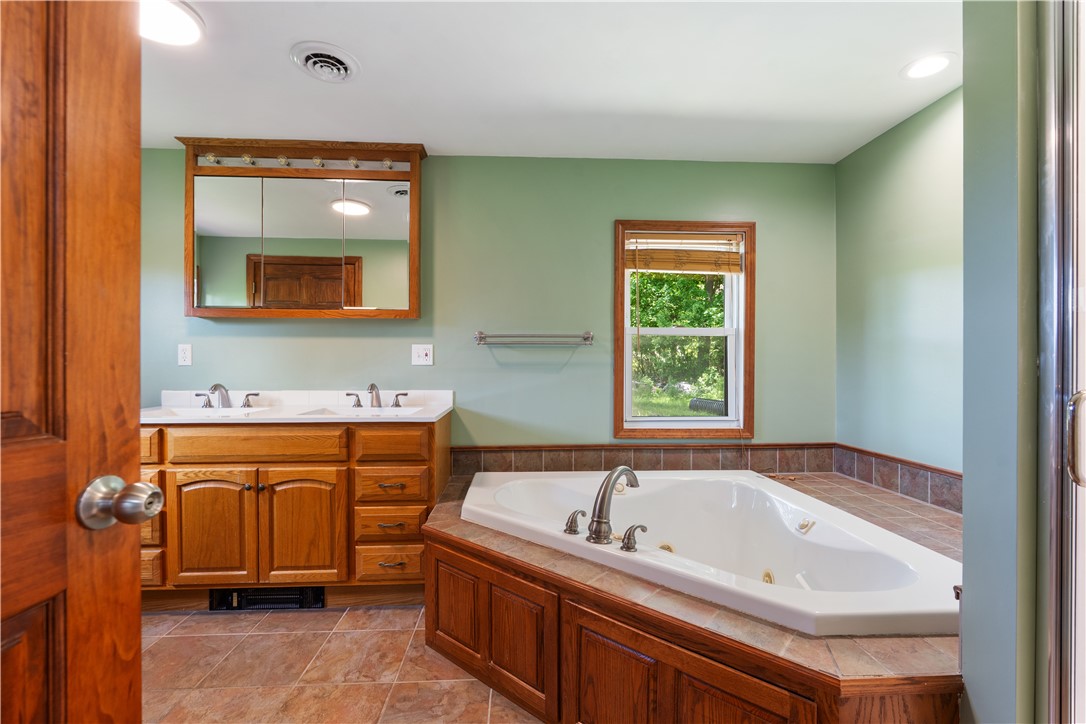 10180 Valley Road Ossian, NY 14437 - Photo 7 of 44