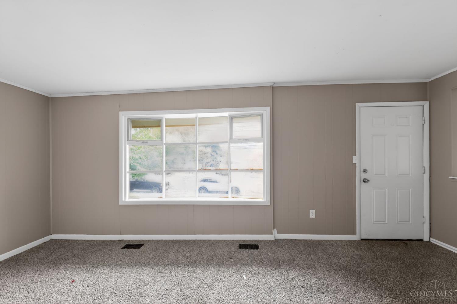 2584 Wenning Road Cincinnati, OH 45231 - Photo 15 of 31