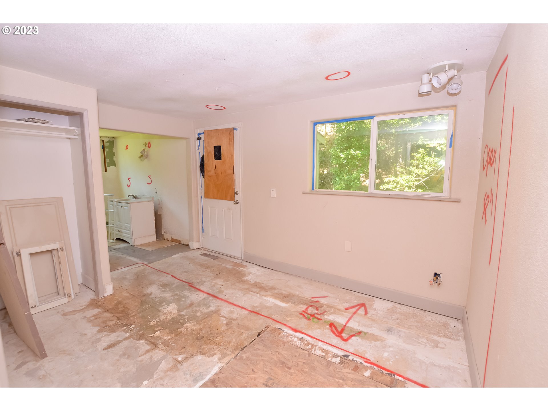 207 Snowberry Road Roseburg, OR 97471 - Photo 31 of 31 a view of an empty room with a window