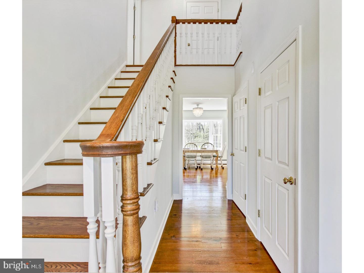 10 Rosedale Way Pennington, NJ 08534 - Photo 6 of 25 Foyer