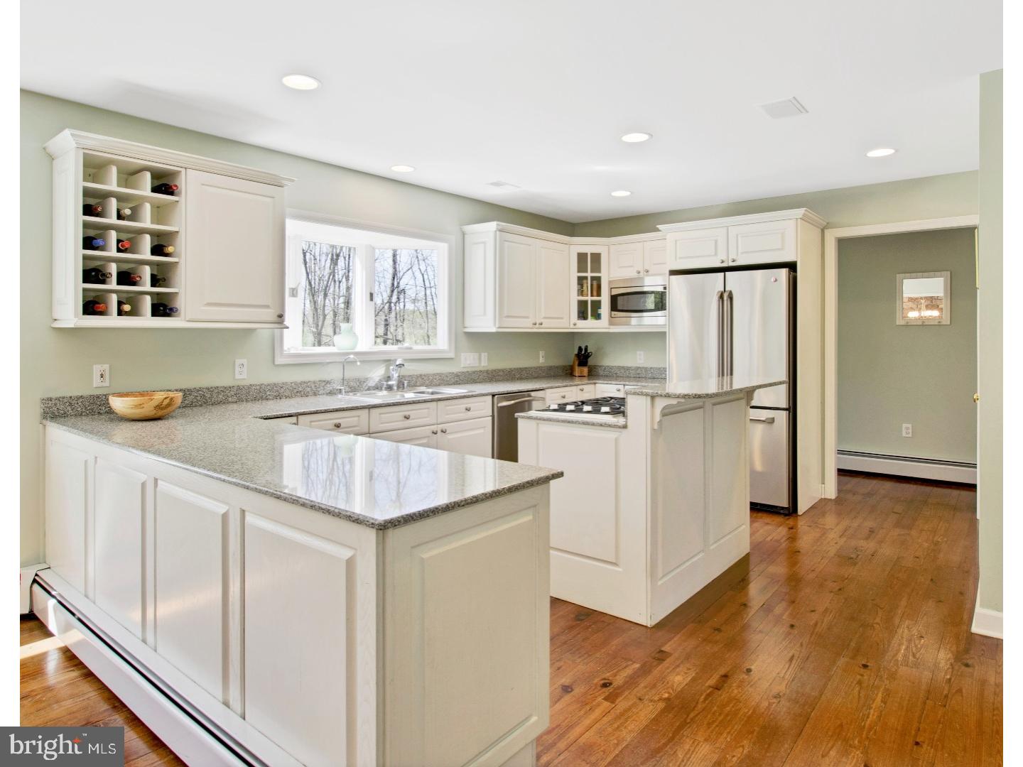 10 Rosedale Way Pennington, NJ 08534 - Photo 8 of 25 Kitchen