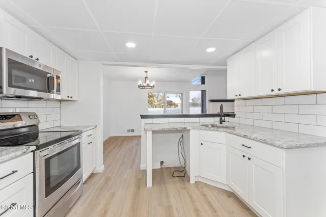 $359,800 | 36 Eton Drive, Bethlehem, NY 12159