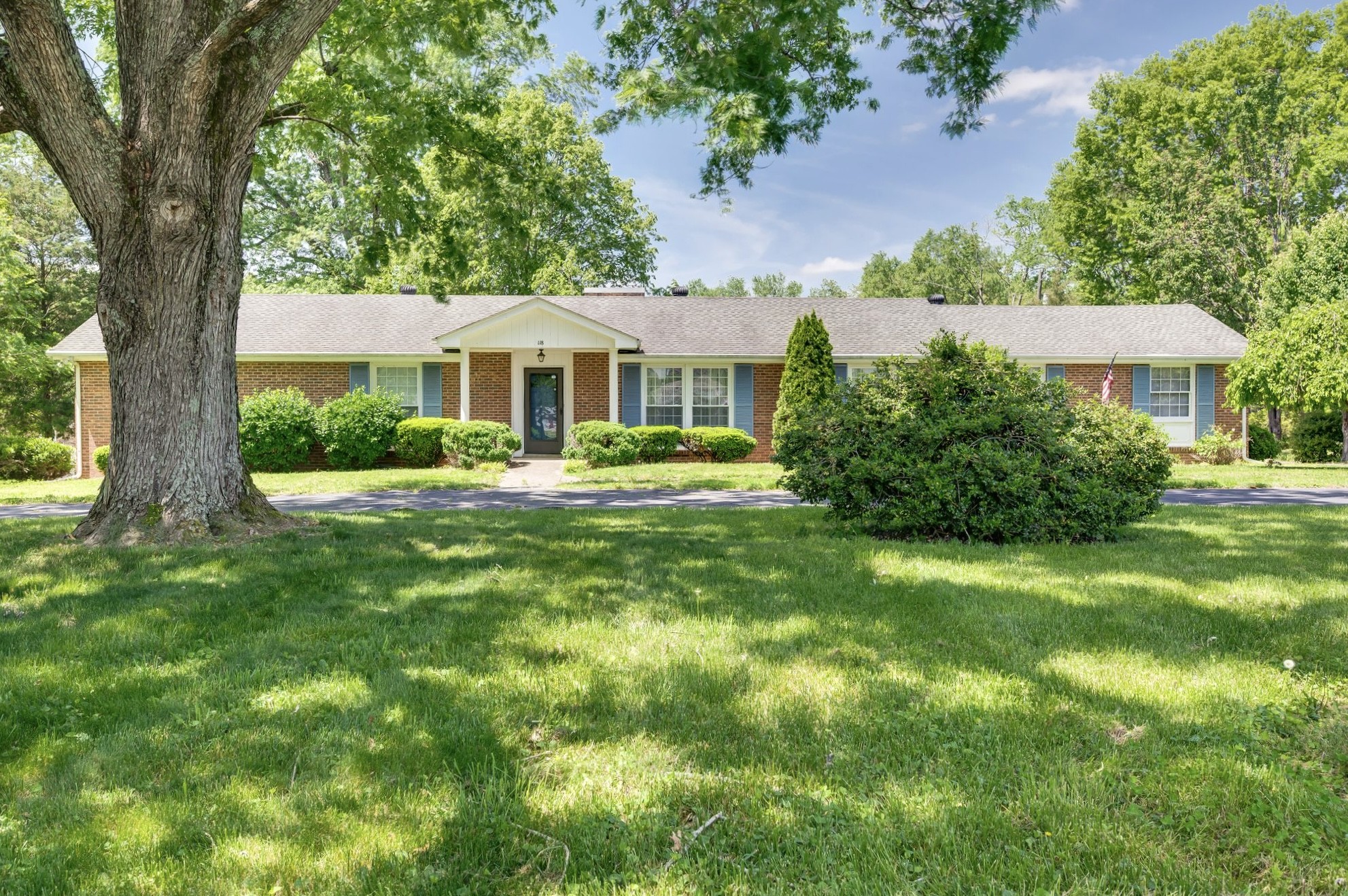 118 Richview Road Clarksville, TN 37043 - Photo 1 of 35 Gallery Image 1