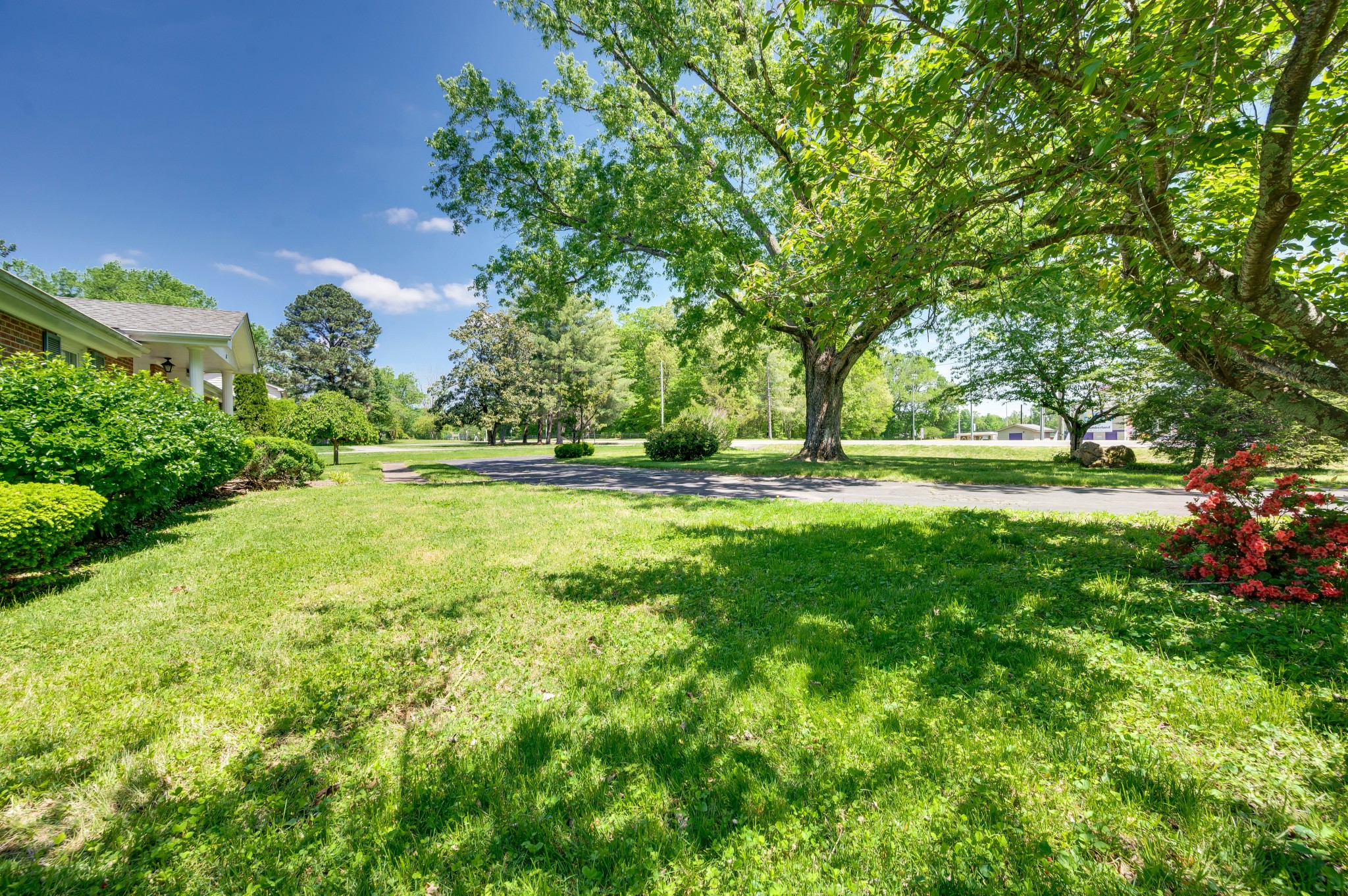 118 Richview Road Clarksville, TN 37043 - Photo 2 of 35 Gallery Image 2
