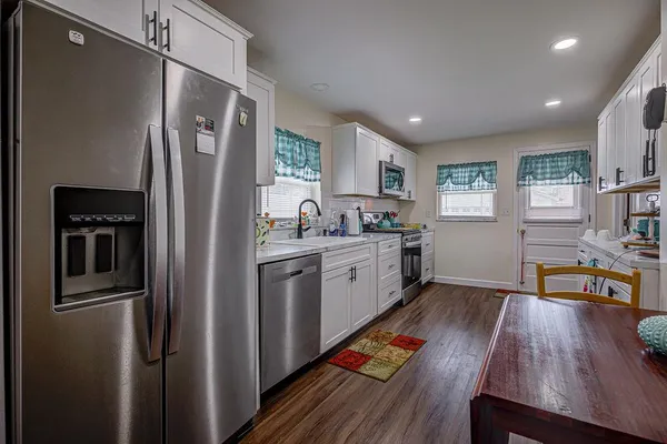 $232,900 | 253 Probasco Street, Lawrenceburg, IN 47025