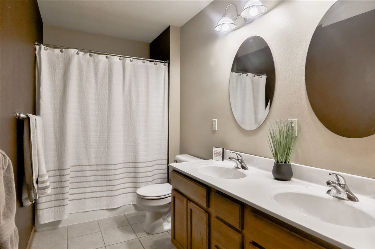 457 Cross Plains Road Rockford, IL 61107 - Photo 8 of 25 Gallery Image 8