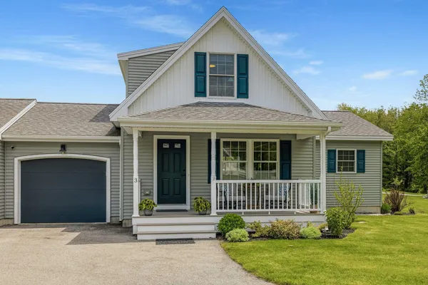$699,900 | 3 Henderson Way, Greenland, NH 03840