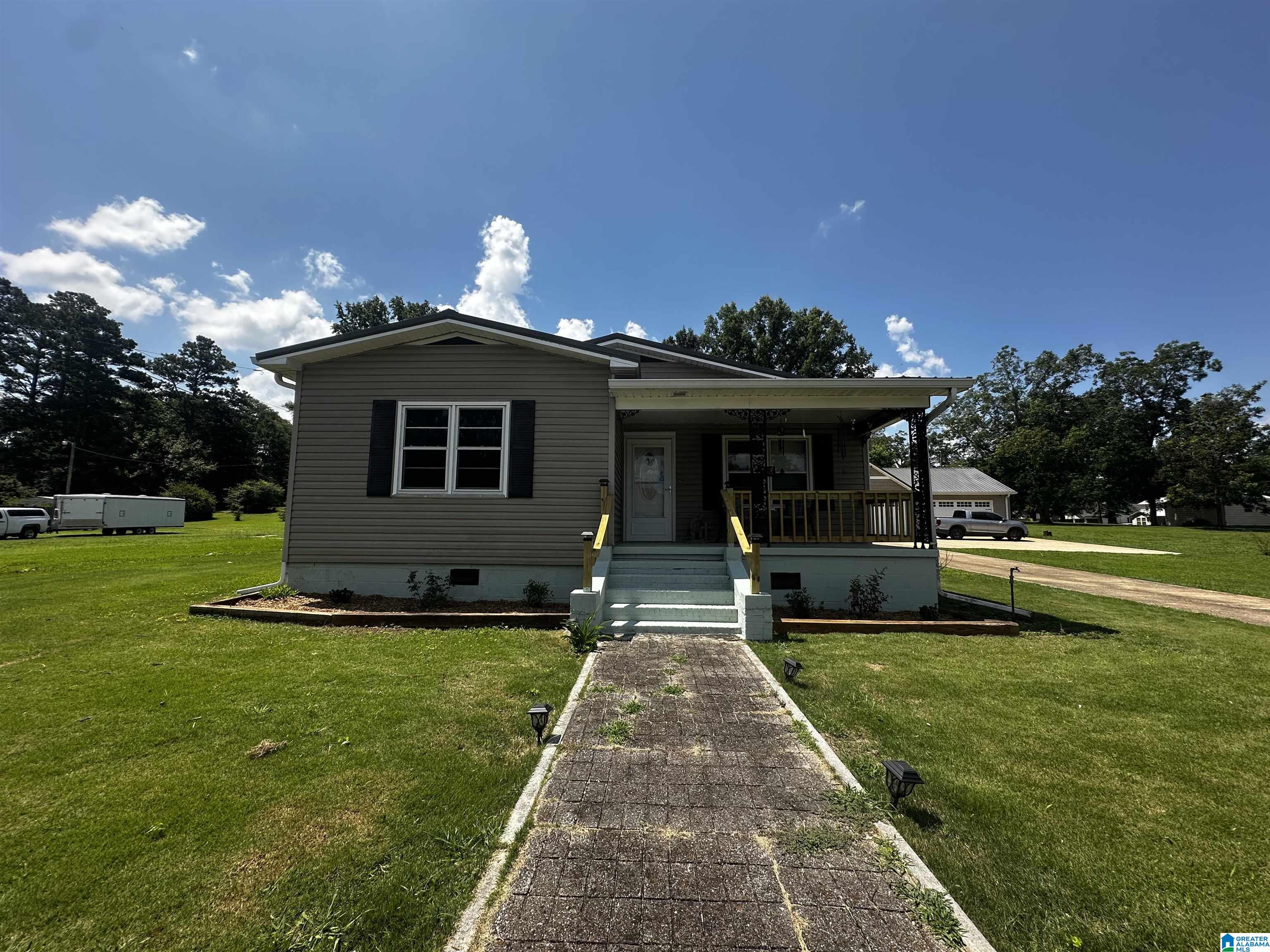 705 West 4th Street Sylacauga, AL 35150 - Photo 1 of 40