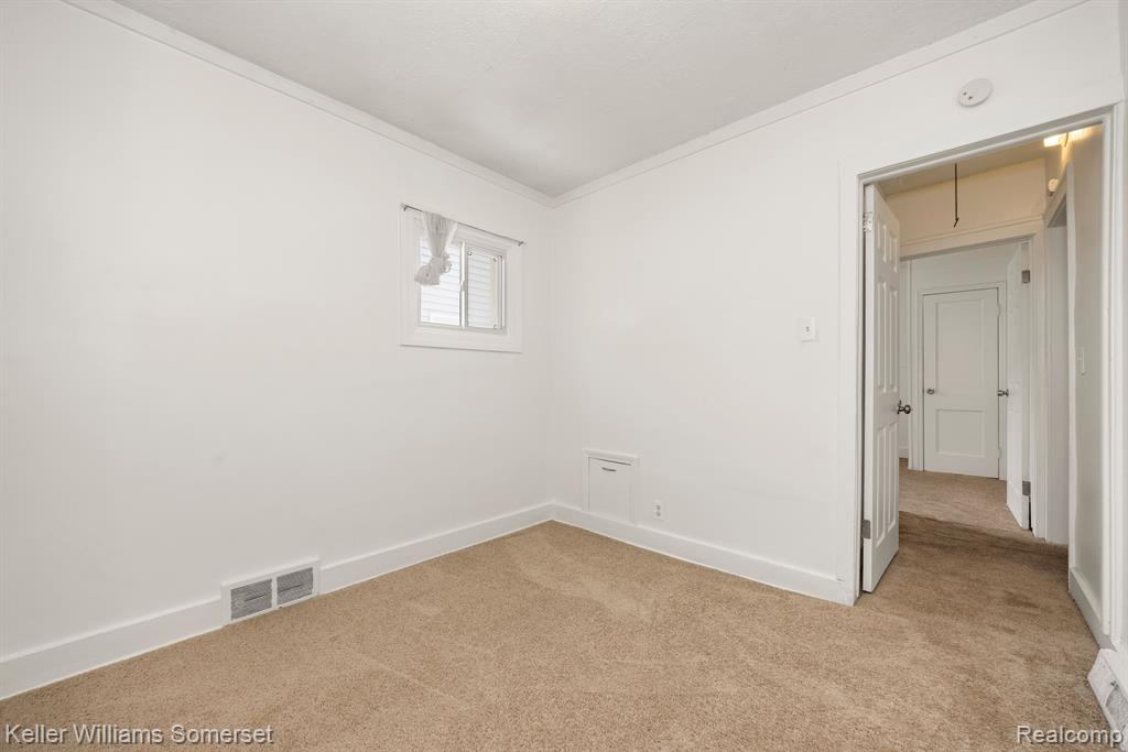 2115 Leitch Road Ferndale, MI 48220 - Photo 21 of 30