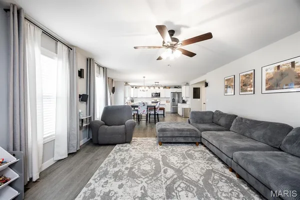 $495,000 | 3521 Chippewa Drive, Belleville, IL 62221