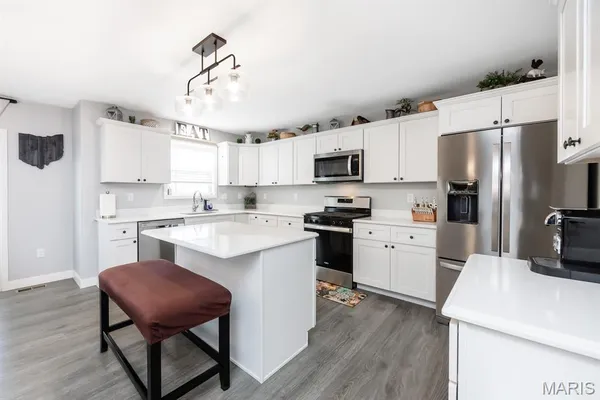 $495,000 | 3521 Chippewa Drive, Belleville, IL 62221