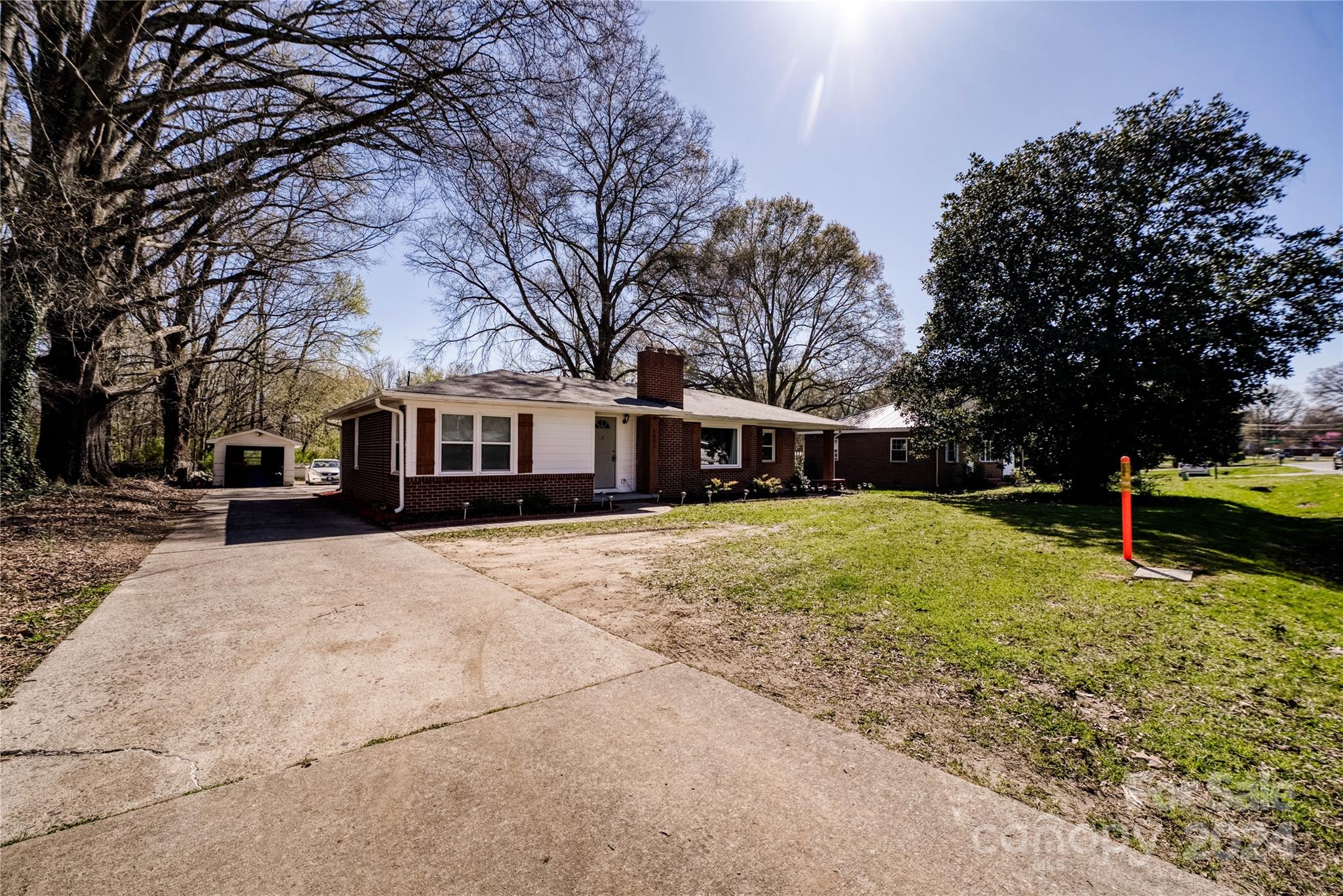 4004 South New Hope Road Gastonia, NC 28056 - Photo 4 of 44 Gallery Image 4