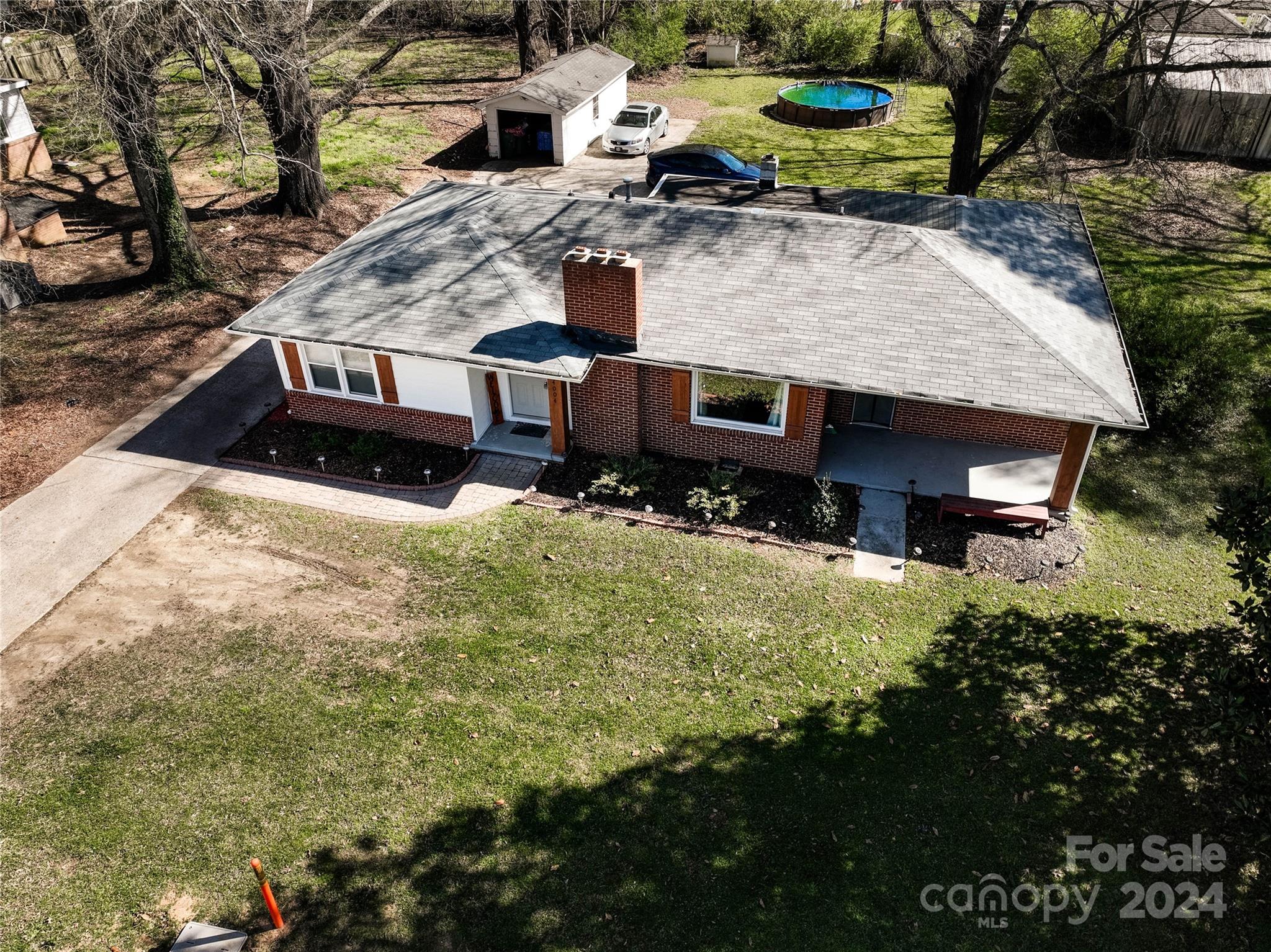 4004 South New Hope Road Gastonia, NC 28056 - Photo 5 of 44 Gallery Image 5