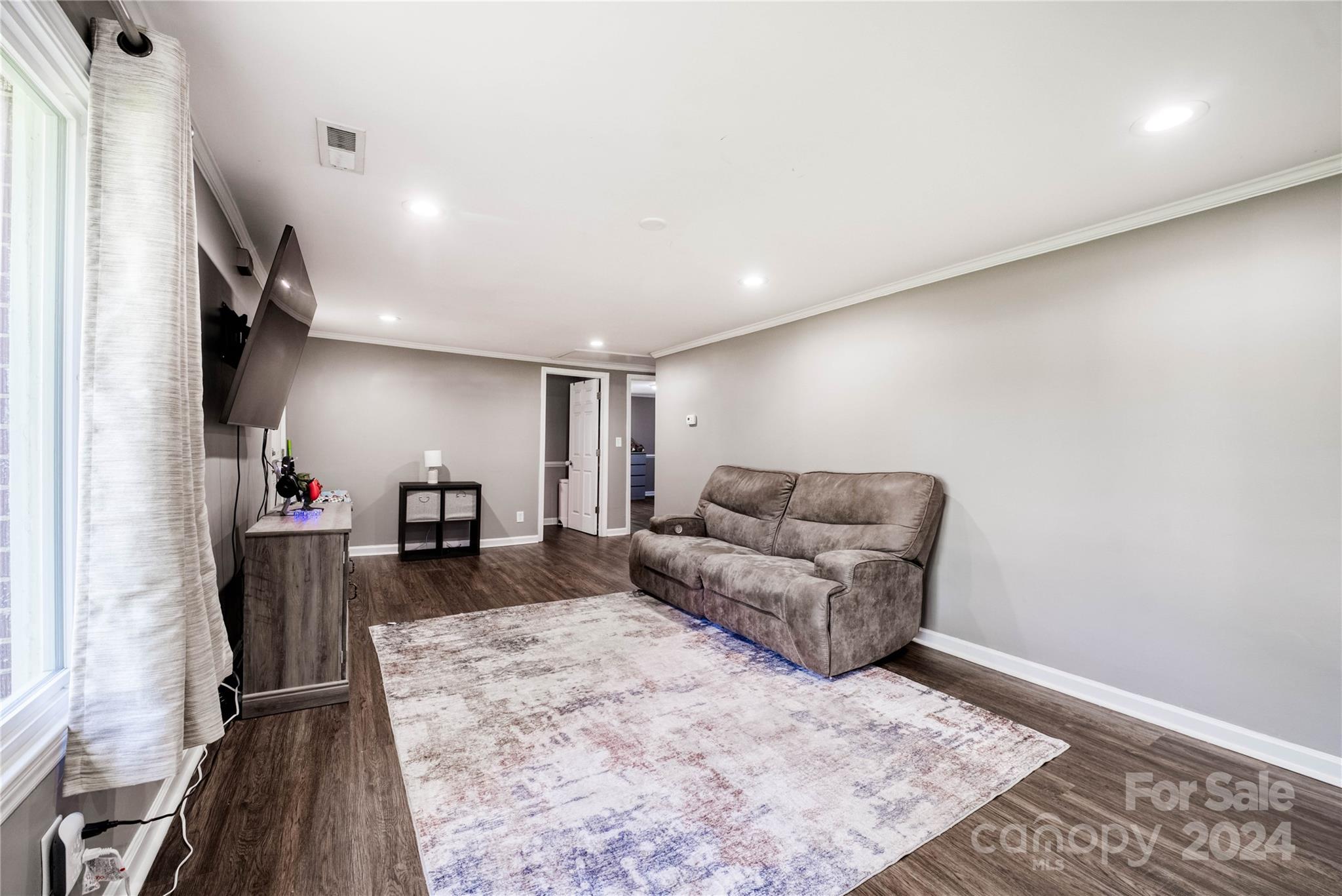 4004 South New Hope Road Gastonia, NC 28056 - Photo 8 of 44 Gallery Image 8