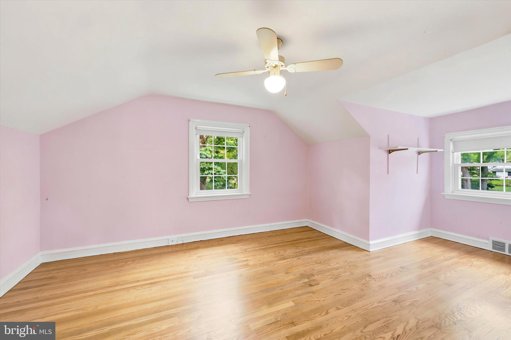 308 Henry Lane Wallingford, PA 19086 - Photo 22 of 36 4th bed second floor