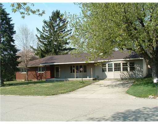 332 Holiday Drive Springfield, OH 45505 - Photo 1 of 15