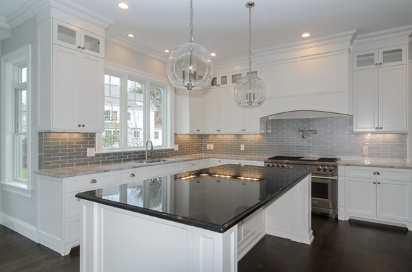11 Arden Road Wellesley, MA 02482 - Photo 2 of 14