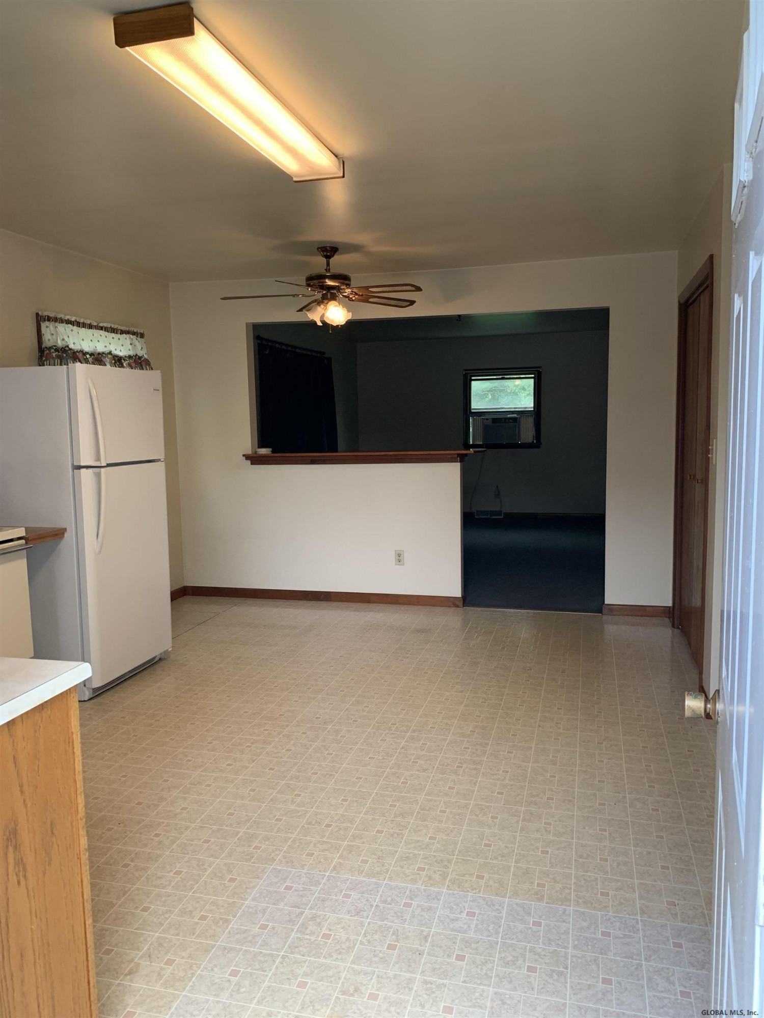 119 Dunsbach Road, Unit 2 (REAR) Halfmoon, NY 12065 - Photo 4 of 12 Photo 4