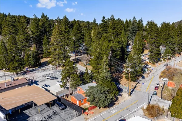 $350,000 | 2442 Hunsaker Drive, Running Springs, CA 92382