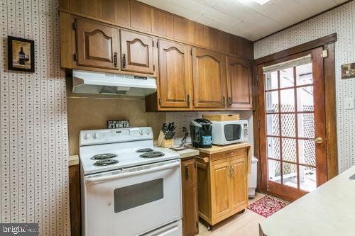 418 Sunset Road Reading, PA 19611 - Photo 6 of 19