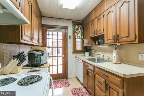 418 Sunset Road Reading, PA 19611 - Photo 7 of 19