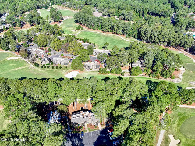 $389,000 | 115 Beulah Hill Road South, Unit 211, Pinehurst, NC 28374