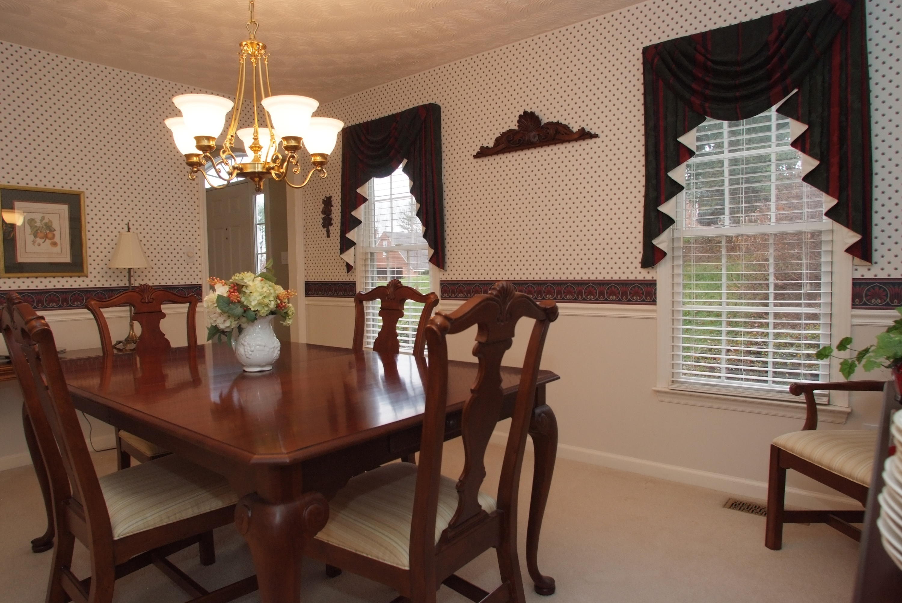 5545 Highfields Road Roanoke, VA 24018 - Photo 3 of 16 DSCF0038
