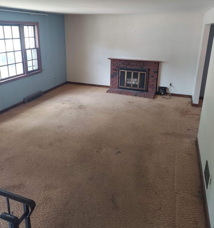 85 Devon Road Norwood, MA 02062 - Photo 6 of 10 Gallery Image 6