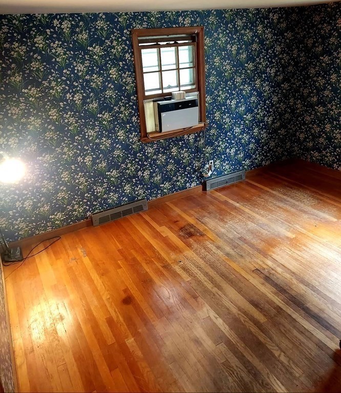85 Devon Road Norwood, MA 02062 - Photo 7 of 10 Gallery Image 7